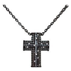 This magnificent cross pendant necklace embodies timeless elegance and modern sophistication. Crafted in black rhodium-plated 18-carat white gold, this exceptional piece of jewellery reflects both light and boldness. The cross, a universal symbol of faith and spirituality, is set off by sparkling white diamonds totalling 0.6 carats. These precious stones are carefully selected for their purity and exceptional brilliance, adding a touch of brilliance and luxury to the necklace. The choice of 18-c White Gold Cross Pendant, Aquamarine Pendant, Gold Cross Pendant, Vintage Necklaces, Diamond Cross Pendants, White Gold Necklaces, Black White Gold, Black Rhodium, Cross Pendant Necklace