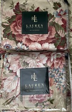 the packaging for lauren lauren's bedding is wrapped in plastic and has flowers on it