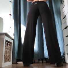 Super Soft Material, Lightweight, And Really Comfortable. Unfortunately They’re Too Small On Me And Give Me A Toe Lol. I’m 26 Waist And 37 Hips For Reference. Would Probably Best Fit A 24-25 Waist. Brand New With The Tag, Only Worn To Try On Black Fitted Wide-leg Yoga Pants, Black Bell Bottoms, Leopard Flares, Black Sequin Pants, Sequin Flare Pants, Tan Legs, Slacks For Women, Sequin Pants, Wide Leg Sweatpants