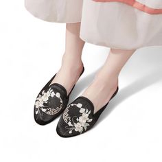 ❁Unwind in Elegance or Step Out in Style: Black Satin Slippers with Embroidered Floral Arch ❁Experience the ultimate blend of luxury and versatility with our stunning black satin slippers featuring captivating embroidered floral vines climbing a charming Chinese arch!  These exquisite slippers offer luxurious comfort for relaxing at home and effortless style for quick trips outside. ❁A Fusion of Luxury & Versatility: ⋆Silky Black Shine: The luxurious black shiny fabric provides a touch of elegan Satin Slippers, Silvery Blue, Satin Noir, Comfortable Slippers, Shiny Fabric, Slippers Cozy, Floral Arch, Gift For Mum, Womens Mules