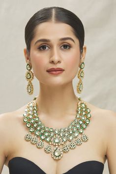 14kt gold plated green necklace made with semi-precious kundan stone embellishments. Comes with a matching pair of earrings. - Aza Fashions Studded Necklace, Green Necklace, Brass Color, 14kt Gold, Aza Fashion, Online Jewelry, Necklace Set, Jewelry Sets, Semi Precious