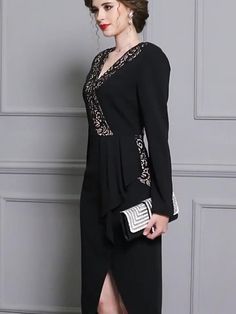 Elegant Black Evening Dress For Wedding Guest, Black Mother Of The Bride Dress For Evening Wedding, Black Evening Mother Of The Bride Dress For Wedding, Fitted Black Evening Dress For Wedding Guest, Elegant V-neck Evening Dress For Gala, Black Fitted Dress For Wedding Guest, Black Fitted Mother Of The Bride Dress For Wedding, Black Fitted Mother Of The Bride Dress, Elegant Long Sleeve Mother Of The Bride Cocktail Dress