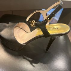 Michael Kors Black 4.5” Platform Heels Like New And Perfect Condition! Michael Kors Shoes, Michael Kors Black, Platform Heels, Shoes Women Heels, Shoes Heels, Michael Kors, Like New, Conditioner, Women Shoes