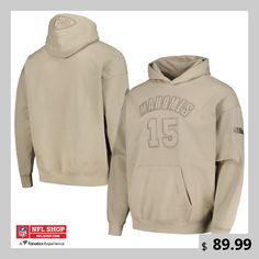 Ensure everyone knows which Kansas City Chiefs player you most look forward to watching on game day with this Patrick Mahomes Name and Number pullover hoodie from Pro Standard. It features top-quality Kansas City Chiefs graphics on the front and Patrick Mahomes details on the back. Fleece lining adds an extra layer of softness and warmth. 49ers Sweatshirt, 49ers Players, Christian Mccaffrey, Gameday Couture, Nfl Kansas City Chiefs, Sweatshirt Blanket, Nfl San Francisco, Short Sleeve Hoodie, Short Sleeve Pullover