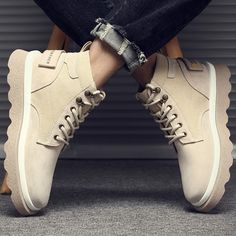 Autumn Martin Boots Men's New Leather Trend Fashion High-top Tooling Boots Retro British Style Mid-top Men's Shoes Top Shoes For Men, Dog Hammock, Leather Trend, Mid Top, Martin Boots, Trend Fashion, Timberland Boots, British Style, Shoe Sale