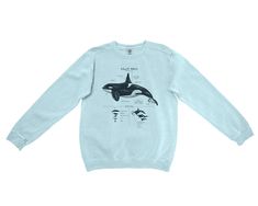 Wildlife anatomical designs screen printed onto quality stitched cotton/poly sweatshirts. These sweatshirts are designed to spark conversation. Each shirt is twined and tagged giving a classic nautical presentation. Makes a perfect & thoughtful gift for any animal lover in your life. Sweatshirt stats: * 80% ringspun cotton & 20% polyester * Soft washed garment dyed fabric * 1x1 rib on collar, cuffs, and waistband * Double-needle collar * Twill taped back neck * Rolled-forward shoulder * Unisex Pre-shrunk Crew Neck Sweatshirt, Comfortable Crew Neck Sweatshirt With Screen Print, Whale Anatomy, Shark Sweatshirt, Whale Gift, Marine Wildlife, Shark Gifts, Beach Sweatshirt, Orca Whale