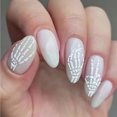 Super Cute And Stylish Ships In 5-10 Business Days Fake Nails White, Unghie Nail Art, Goth Nails, Holiday Nail, Her Nails, Party Attire, Nail Envy, Halloween Nail Designs, Halloween 2024