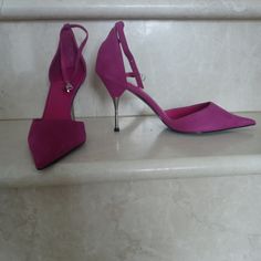 New Ankle Strap Stilettoes In A Fuchsia Hue In Suede. Beautiful Metal Heels. Pink Single Toe Strap Heels For Evening, Pink Open Heel Kitten Heels For Formal Occasions, Pink Evening Heels With Single Toe Strap, Pink Kitten Heels With Heel Strap For Formal Occasions, Pink Pointed Toe Heels For Cocktail, Formal Pink Kitten Heels With Heel Strap, Pink Pointed Toe Sandals For Formal Occasions, Pink Pointed Toe Formal Sandals, Pink Kitten Heels With Heel Strap For Party