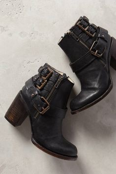 Freebird by Steven Bolo Boots #anthrofave Rocker Boots, Look Boho Chic, Boots Ankle, Winter Shoes