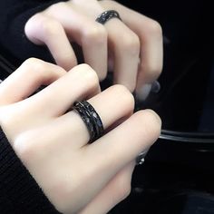 Style: Punk Punk Style Black Metal Rings, Black Punk Metal Rings, Black Metal Punk Rings, Punk Style Adjustable Black Ring, Adjustable Black Punk Style Rings, Black Punk Style Open Ring Jewelry, Retro Mode, Style Punk, Niche Design