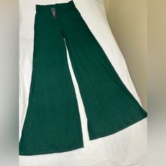 Nwt: Wide Leg Lulu’s Green Trousers - Sz:Xs Soft Material Fitted Green Wide Leg Pants For Loungewear, Fitted Green Wide Leg Lounge Pants, Green Full-length Bottoms For Night Out, Casual Green Pants For Night Out, Fitted Green Loungewear Bottoms, High Rise Green Bottoms, Green Casual Bottoms For Night Out, Casual Green Bottoms For Night Out, Lulu Pants