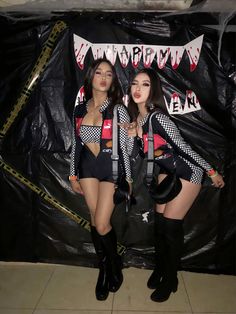 Formula 1 Halloween Costume, Cars Women, Halloween Fiesta, Black Halloween Costumes, Women Costumes, Halloween Inspo, Cute Costumes, Black Halloween, Ideas Halloween