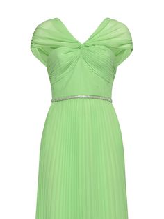 Size Type: UK WomenGender: WomenMaterial: SYNTHETIC->POLYESTER100 %Color: GREENMade in: ImportedProduct ID: PF24153MG-GREEN*Import tax/duty will be calculated at checkout (If applicable) Self Portrait Dress, Shop Dress, Versace Shop, Zimmermann Dress, Chic Party, Dresses Uk, Yoga Wear, Contemporary Fashion, Fashion Labels