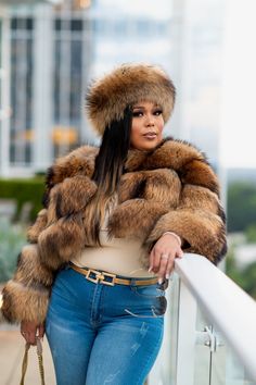 Icy Girl Raccon Fur Fur Coat Street Style, Faux Fur Outfit, Girls Fur Coat, Fur Outfit, Icy Girl, Fur Leather Jacket, Heels Sneakers, Style Coat, Winter Hats For Women