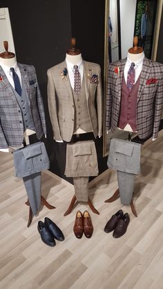 Suits And Ties, Stylish Mens Suits, Mens Fashion Blazer, Dress Suits For Men, Stylish Men Casual, Designer Suits For Men, Mens Casual Dress Outfits, Men Stylish Dress