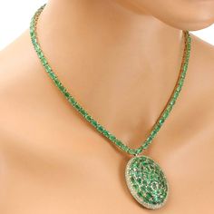 Luxury Emerald Gemstone Necklace For Formal Occasions, Luxury Emerald Necklace For Anniversary, Luxury Diamond Cut Emerald Necklace For Anniversary, Green Diamond Necklace For Formal Occasions, Formal Green Hallmarked Diamond Necklace, Formal Emerald Pendant Necklace With Diamond Cut, Luxury Diamond Cut Emerald Pendant Necklace, Green Hallmarked Diamond Necklace Fine Jewelry, Green Hallmarked Diamond Necklace