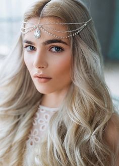 An Interview With Couture Bridal Headpieces & Accessories Designer: Biano Accessories! Boho Bridal Headpiece, Bohemian Headpiece, Metal Hair Accessories, Chain Headpiece, Boho Queen, Hair Chain, Headpiece Accessories, Bridal Hair Headpiece, Hair Chains