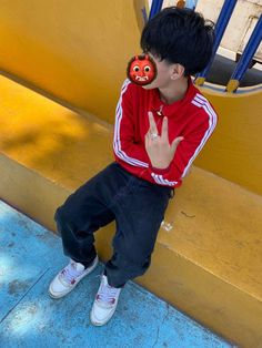 Rojo, sudadera roja, tlacuache, y2k Skater Boys, Drip Outfit Men, Man Icon, Cute Rappers, Ideal Man, Photo Art Gallery, Mexican Style