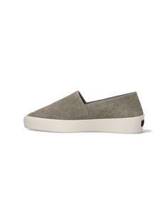 Fear Of God espadrilles sneakers in grey suede with slip-on fit, logo label detail on the back, white rubber sole. Composition: 100% Leather Espadrilles Sneakers, Fit Logo, 90s Streetwear, Valentino Men, Fear Of God, Grey Suede, Logo Label, Gray Suede, Shoe Shop