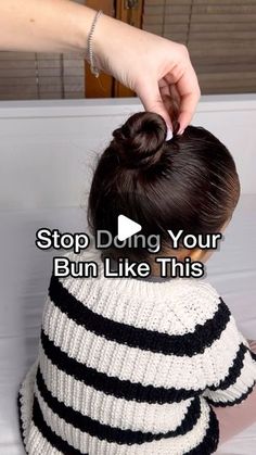 Nancy Amery on Instagram: "Hair Hack  How to make the easiest messy bun without the flopping.  Thank me later!  Comment ‘hair’ if you’d like to see the bunchie version of this.  #mumhack #parenting #parentinghack #hairtutorial #hairhack #kidshairhack #simpleschoolhairstyles #simplehairstyles" Easiest Messy Bun, How To Bun, Toddler Haircuts, Easy Messy Bun, Ballet Hairstyles, Hair Hack, Messy Bun Tutorial, Cute Buns, Quiff Hairstyles