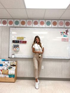 Teaching Outfits Elementary, Teacher Work Outfit, Student Teaching Outfits, School Teacher Outfits