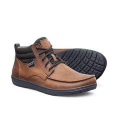 The same versatility and packability of the OG Boulder Boot, now in a lower-cut style Casual Brown Weatherproof Walking Shoes, Casual Weatherproof Walking Shoes, Casual Brown Waterproof Boots With Removable Insole, Lems Shoes, Cut And Style, Sperrys, Bouldering, Boat Shoes, Derby