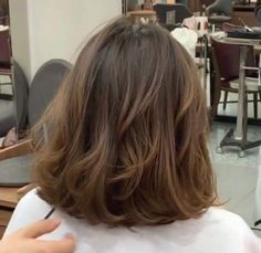 Haircut Ideas Medium Length Straight, Mis Length Haircut Layers, Cute Medium Length Hairstyles With Bangs, Hair Inspo Shoulder Length, Haircuts For Asian Women, Shoulder Length Hair Straight, Shoulder Length Haircut Ideas, Haircut Ideas Shoulder Length, Straight Shoulder Length Hair