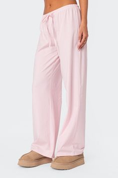 Pink Brandy Sweatpants, Clothes To Put On Christmas List, Wishlist Ideas Under $10, Good Fall Outfits, Pink Spirit Week Outfits, Styling Tan Pants, Cute Stuff For Christmas List, Birthday Wishlist Cheap, Pink Gifts For Women