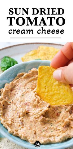 Close-up of a bowl full of sun dried tomato cream cheese. Tomato Cream Cheese, Sundried Tomato Recipes, Sundried Tomato Dip, Tomato Paste Recipe, Cream Cheese Spread Recipes, Healthy Cream Cheese, Flavored Cream Cheeses, Cream Cheese Appetizer