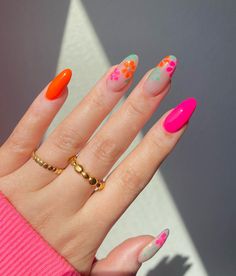 Cute Summer Nail Ideas, Lemon Nails, Summer Nails 2023, Pink Summer Nails, Fun Summer Nails, Summer Nail Ideas, August Nails, Nails Art Designs, Nails Yellow