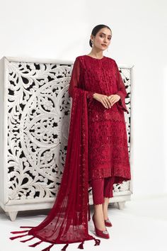 Maroon Pakistani Embroidered Salwar Kameez Dupatta Salwar Suit Pakistani Party Wear, Organza Sleeves, Lawn Dress, Pakistani Salwar Kameez, Chiffon Collection, Floral Shirt Dress, Lawn Suits, Wearing Red, Designer Suits