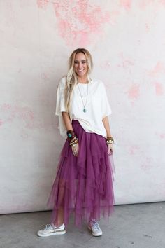 Tiered Ruffle Skirt For Layering, Spring Tiered Tulle Skirt Bottoms, Spring Tiered Tulle Bottoms, Bohemian Tiered Tulle Skirt, Layered Hem Skirt For Spring, Purple Tulle Flowy Skirt, Spring Ruffled Skirt For Layering, Purple Tiered Ruffled Skirt, Tulle Skirt Outfit Casual Street Style