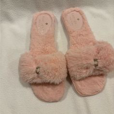 Never Worn Kate Spade Pink Bow Faux Fur Slippers Size 6.5 Pink Fur Slippers, Faux Fur Slippers, Pink Fur, Fur Slippers, Kate Spade Shoes, Slipper Sandals, Pink Bow, Faux Fur, Kate Spade