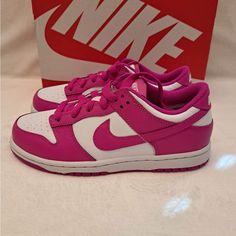 Brand New In The Original Box Size : Big Kids - Grade School (Gs) 2y Women's Size 3.5 Nike Dunk Low "Active Fuschia" * Box Is Slightly Damaged As Pictured Please See All Attached Pictures For Any Additional Details Tenis Air Force, Pink Nike Shoes, Shoes For School, Pretty Sneakers, Trendy Shoes Sneakers, Preppy Shoes, Pretty Shoes Sneakers, All Nike Shoes, Shoes For Girls