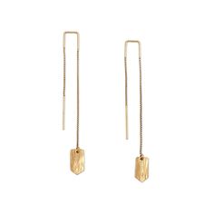 The Linear Threader earrings are a lightweight and elegant part of our Obscura collection. These classic threader style earrings feature hand textured details and a delicate chain made in 14K yellow gold. As Fairmined Incorporated, 32% of these earrings are made with ethically sourced Fairmined® gold. Sizes & Options 2 1/4" total length View the whole Obscura Collection here. Ethics & Sustainability Fairmined® is an assurance label that certifies gold from empowered responsible artisanal and sma