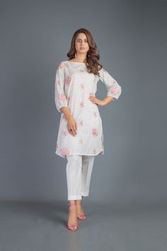 Bareeze Printed Pr850 Grey Collection 2021 White Tunic Sets For Eid, Summer Naqshi Cambric Kurta, Cotton Salwar Kameez With Naqshi Embroidery For Summer, White Cambric Dresses For Summer, Long Sleeve Cambric Dresses For Spring, Spring Cambric Dresses With Long Sleeves, Spring Long Sleeve Cambric Dress, Spring Cotton Lawn Suit With Naqshi, White Naqshi Kurta For Spring