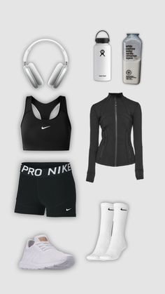 Workout fit 😍 #outfitinspo #beauty #ootd #fitness #walk #run #workoutgear #workout #motivation #gym #fit #workoutinspo #trend Women Gym Outfits Athletic Wear, Track Workout Outfits, Gym Ootd Workout Outfits, Track Clothes Workout Outfits, Sporty Workout T-shirt, 2000 Workout Clothes, Coquette Exercise Outfit, Running Aesthetic Outfit