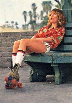 Ouf je respire ! Disco Roller Skating, Disco Outfits, 70s Mode, Look 80s, Roller Skates Vintage, Fashion 70s