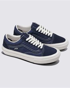 Skate Old Skool Wrapped Shoe Navy Low-top Vans Skate Shoes, Navy Low-top Skate Shoes For Skateboarding, Navy Low-top Skate Shoes, Navy Vans Skate Shoes For Streetwear, Casual Navy Vans Skate Shoes, Navy Casual Sneakers For Skateboarding, Navy Casual Skate Shoes For Streetwear, Casual Navy Skate Shoes For Streetwear, Van Wrap