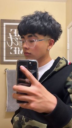 Edgar’s Haircut, Mid Taper Textured Fringe Men, Blowout Hairstyles Men, Fluffy Edgar Haircut Straight Hair, Edgar With Glasses, Messy Edgar Haircut, Short Edgar Haircut, Straight Hair Edgar, Edgar Cut Boys