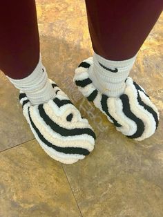 Yarn Clogs, Relaxing Hobbies, Crocs Fashion, Men Nike, A Silent Voice