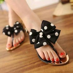 Bows Cute Flats, Bow Sandals, Bow Flats, Cute Sandals, How To Make Shoes, Girls Sandals, Dieselpunk, Crazy Shoes, Shoe Obsession