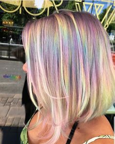 Blonde Lowlights, Holographic Hair, Modern Short Hairstyles, Bold Hair Color, Rainbow Hair Color, Cool Short Hairstyles, Beautiful Hair Color, Hair Color Techniques, Unicorn Hair