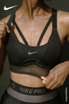 Stay sweat-free and stylish in UltraBreathe sports bras on Nike.com. “It’s the kind of bra I could see myself wearing in and out of the gym.” — @signedbyblake Nike Sports Bra Aesthetic, Nike Sports Bra Outfit, Nike Sports Bras, Nike Athletes, Nike Bra, Sports Bra Outfit, Sports Bra Design, Underwire Sports Bras, Looks Street Style