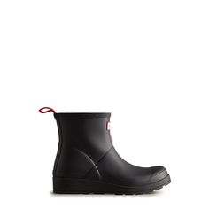 The Play Boot blends playfulness and practicality. A simplifying of the iconic design of the - Hunter Boots -  Women's PLAY™ Short Rain Boots  Women's > Rain Boots > Play Boots Boots Outfit 2023, Rubber Boots Outfit, Hunter Boots Black, Womens Hunter Boots, Women's Rain Boots, Black Hunter Boots, Toddler Rain Boots, Short Rain Boots, Womens Rain Boots