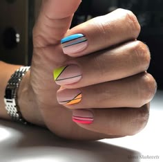 Negative Space Summer Nails, Neon Geometric Nails, Nude Neon Nails, Neon Nails Designs Short, Spring Abstract Nails, Geometric Nail Designs, Geometric Nail Art Designs, Silver Acrylic Nails, Neon Nail Art