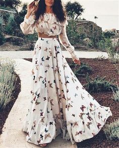 Glamorous Closet, Butterfly Maxi Dress, Skirt Tops, Chique Outfit, Butterfly Print Dress, Long Skirt Outfits, Bohemian Skirt, Long Beach Dress, Beach Dresses Summer