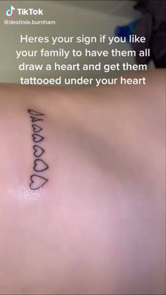 multiple small heart tattoo drawn by each family member on ribcage Tattoo Ideas For Siblings, Tiny Tattoos With Meaning, Handwriting Tattoos, Cute Matching Tattoos, Creative Tattoo Ideas, Ribcage Tattoo, Sibling Tattoos, Creative Tattoo, Cute Little Tattoos