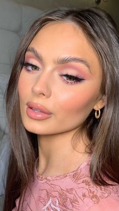 Summer Pink Makeup, Pink Make Up For Wedding, Contour Wedding Makeup, Summer Pallete Makeup, Wedding Makeup Mauve, Pink Toned Makeup, Mauve Bridesmaid Makeup, Pink Wedding Make Up, Summer Wedding Makeup Looks