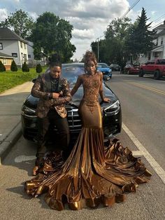 Black And Brown Prom Couple, Long Train Prom Dress, Brown And Gold Prom Dress Couple, Gold Dress On Black Women, Prom Dresses Black Women Plus Size, Hood Prom 2023, Prom Dresses On Black Women, Dark Skin Prom Dress, Prom Dresses Inspo Aesthetic